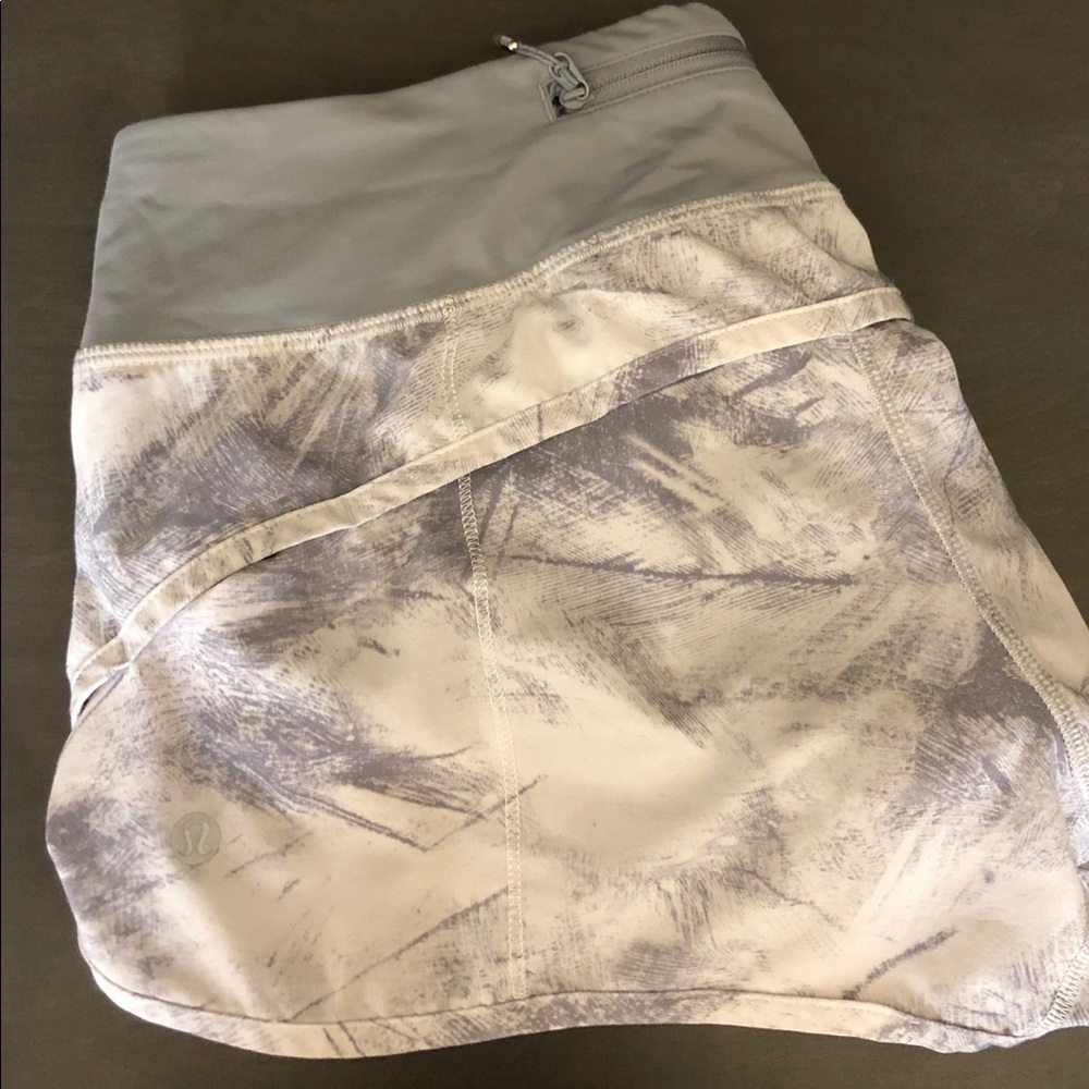 lululemon 2.5” seam shorts
